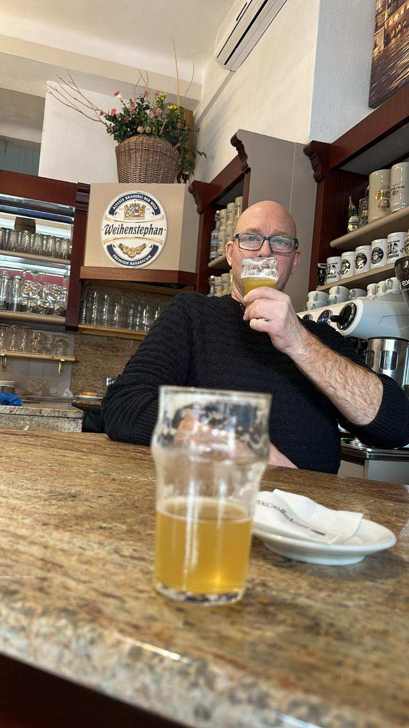 Una birra al banco